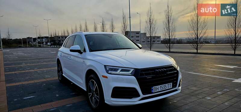 Внедорожник / Кроссовер Audi Q5 2019 в Одессе