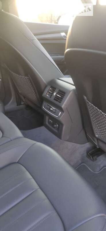 Внедорожник / Кроссовер Audi Q5 2019 в Киеве