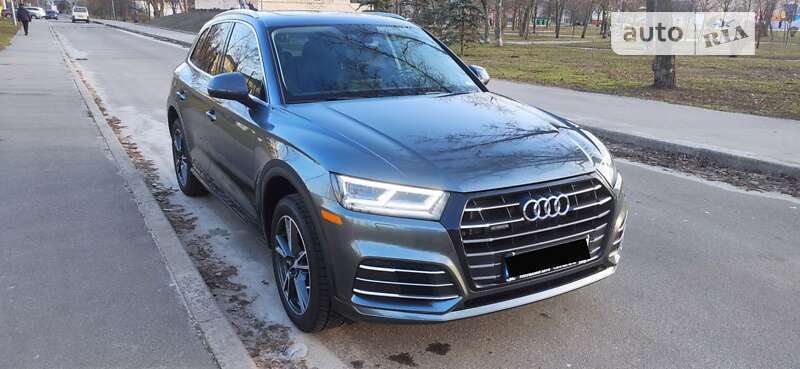 Внедорожник / Кроссовер Audi Q5 2019 в Киеве