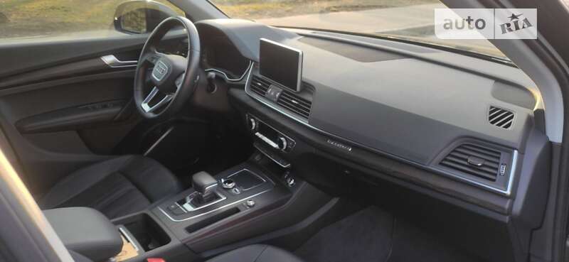 Внедорожник / Кроссовер Audi Q5 2019 в Киеве