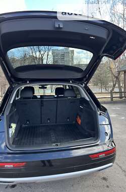 Внедорожник / Кроссовер Audi Q5 2019 в Сумах