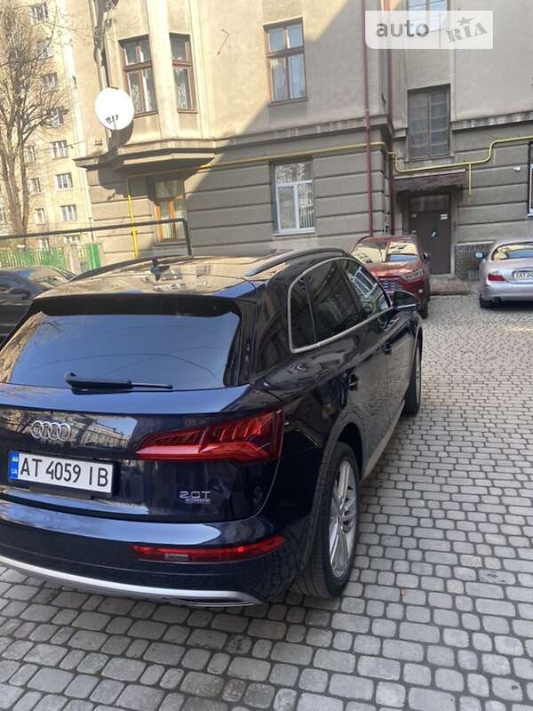 Внедорожник / Кроссовер Audi Q5 2018 в Ивано-Франковске