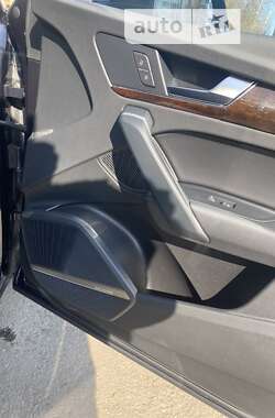 Внедорожник / Кроссовер Audi Q5 2018 в 