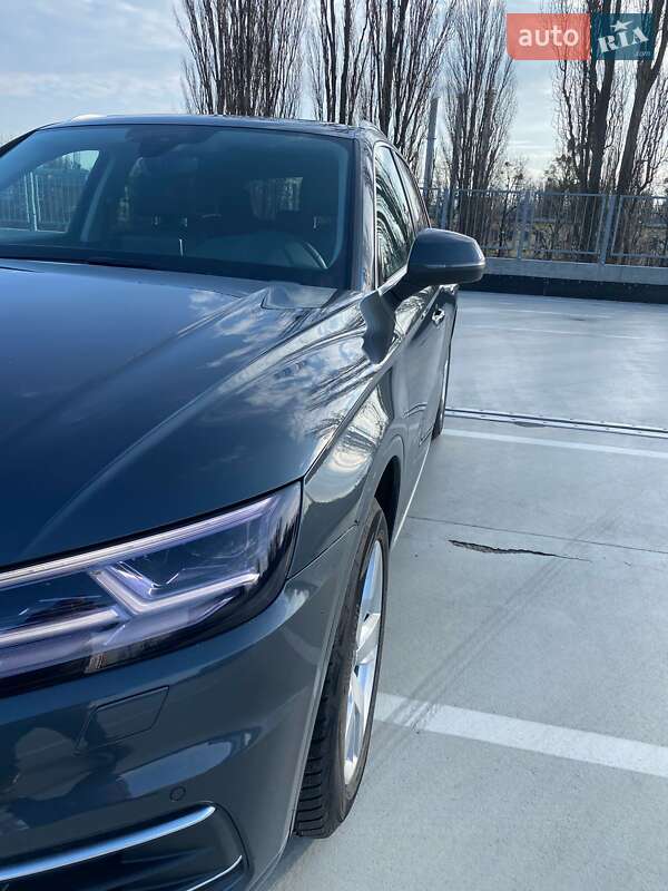 Внедорожник / Кроссовер Audi Q5 2018 в Киеве