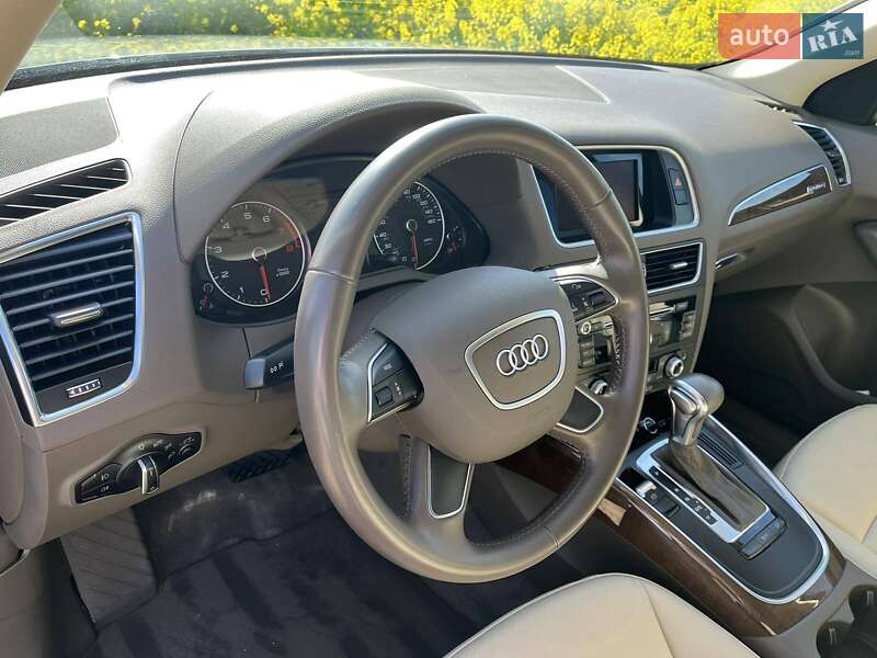 Внедорожник / Кроссовер Audi Q5 2016 в Киеве