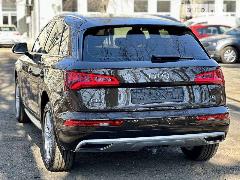 Позашляховик / Кросовер Audi Q5 2018 в Києві