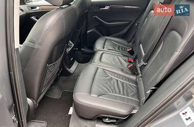 Позашляховик / Кросовер Audi Q5 2016 в Чечельнику