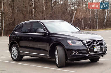 Внедорожник / Кроссовер Audi Q5 2015 в 