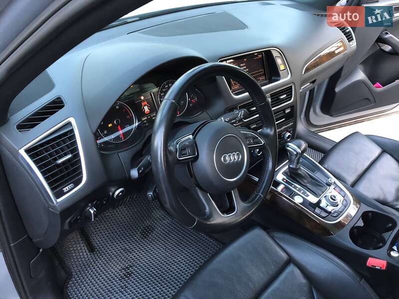 Внедорожник / Кроссовер Audi Q5 2015 в Киеве