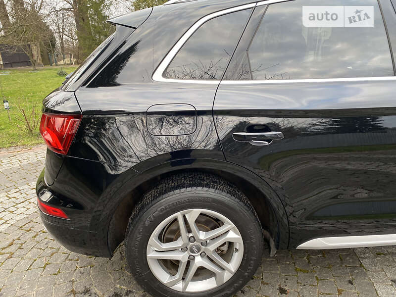 Внедорожник / Кроссовер Audi Q5 2019 в Львове