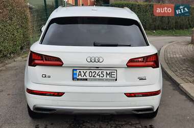 Позашляховик / Кросовер Audi Q5 2018 в Львові