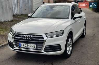 Позашляховик / Кросовер Audi Q5 2018 в Львові