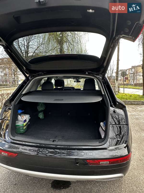 Внедорожник / Кроссовер Audi Q5 2019 в Сокале