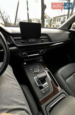 Внедорожник / Кроссовер Audi Q5 2019 в 