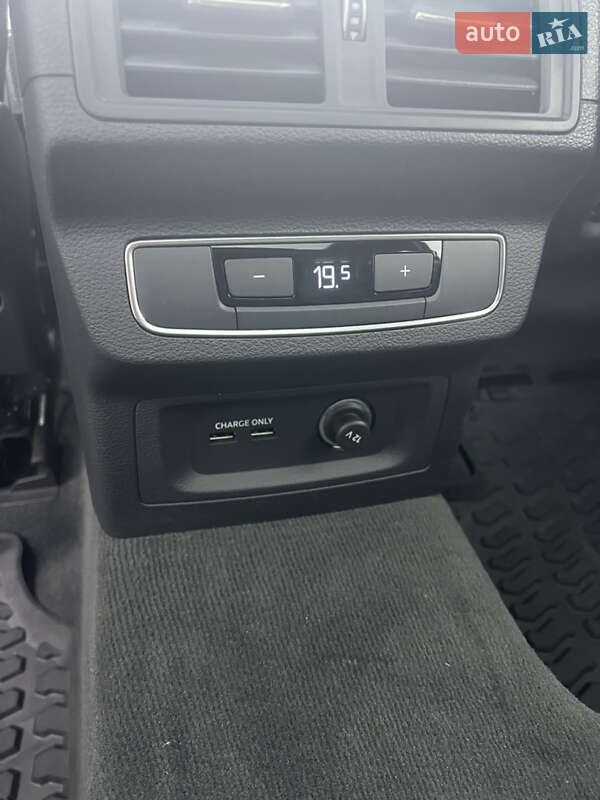 Позашляховик / Кросовер Audi Q5 2020 в Хмільнику