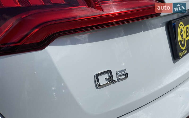 Внедорожник / Кроссовер Audi Q5 2019 в Стрые