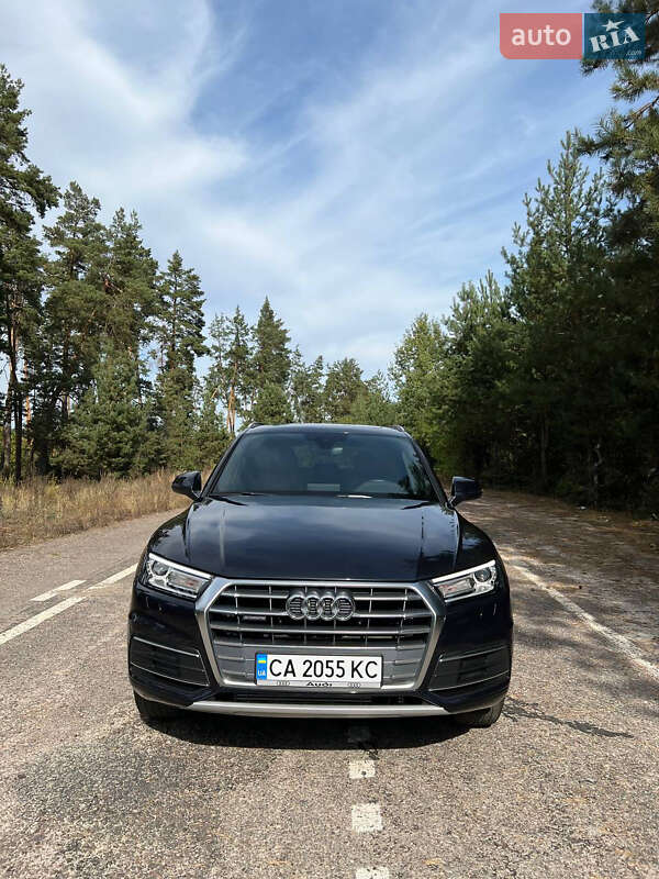 Внедорожник / Кроссовер Audi Q5 2018 в Смеле