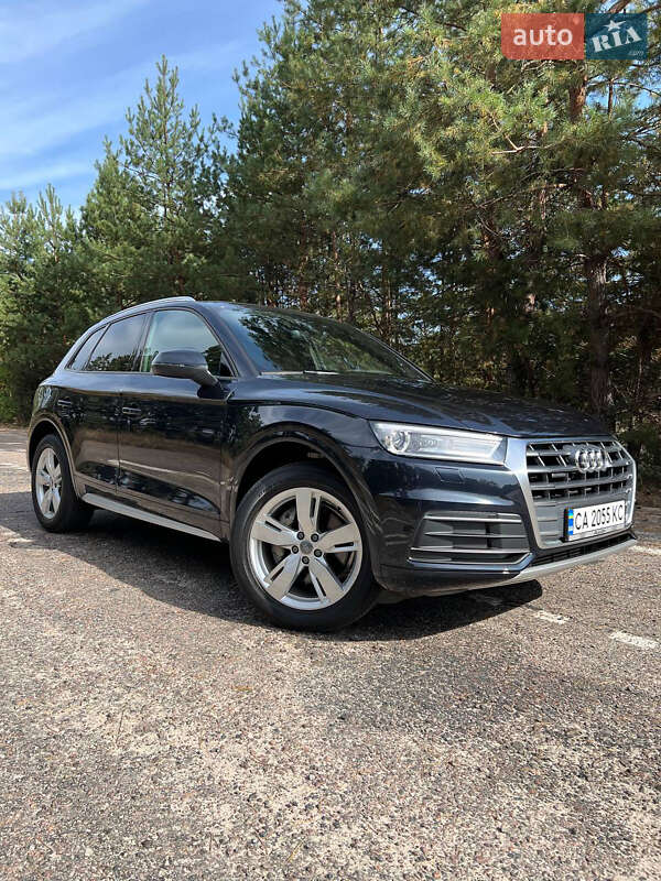 Внедорожник / Кроссовер Audi Q5 2018 в Смеле