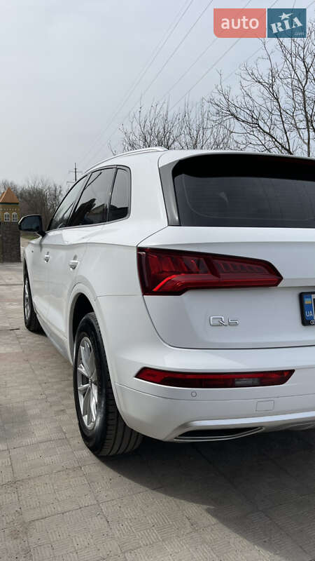 Внедорожник / Кроссовер Audi Q5 2017 в Новомиргороде фото 8 Внедорожник / Кроссовер Audi Q5 2017 в Новомиргороде