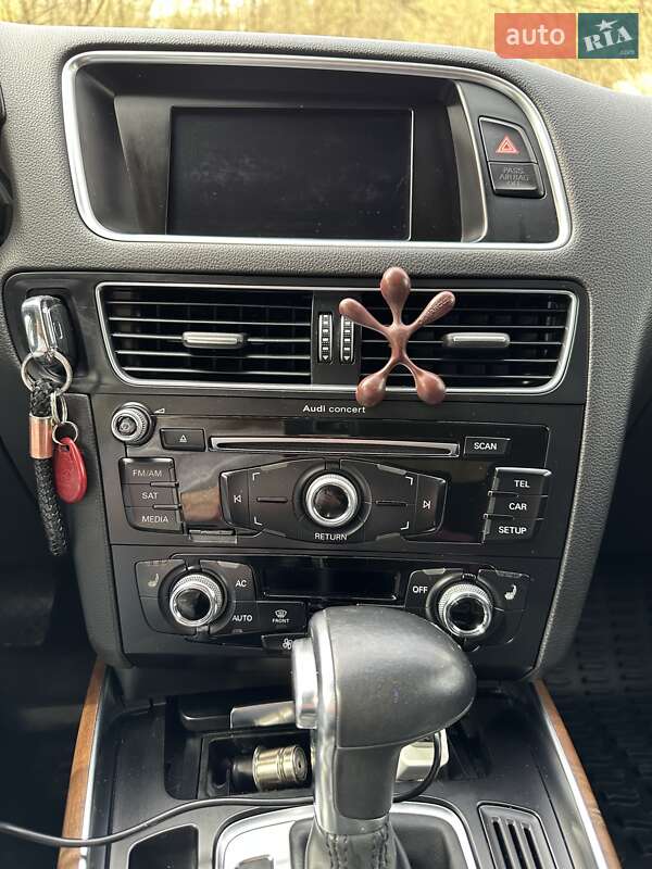 Внедорожник / Кроссовер Audi Q5 2013 в Львове