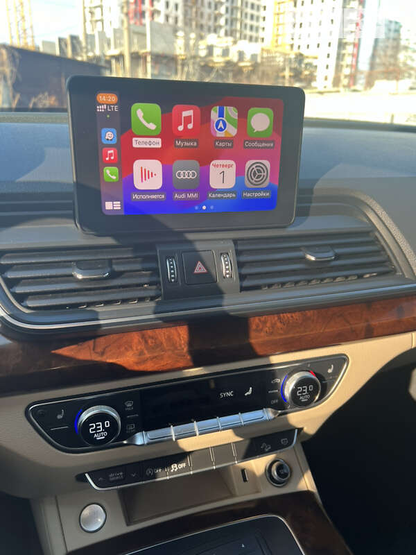 Внедорожник / Кроссовер Audi Q5 2017 в Одессе