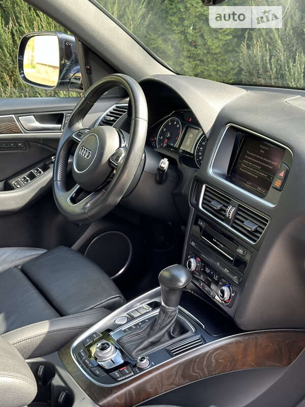 Внедорожник / Кроссовер Audi Q5 2015 в Самборе