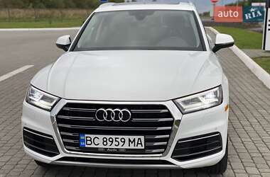 Внедорожник / Кроссовер Audi Q5 2018 в 