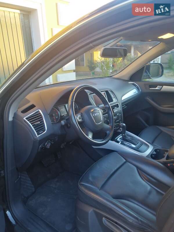Внедорожник / Кроссовер Audi Q5 2011 в Яворове