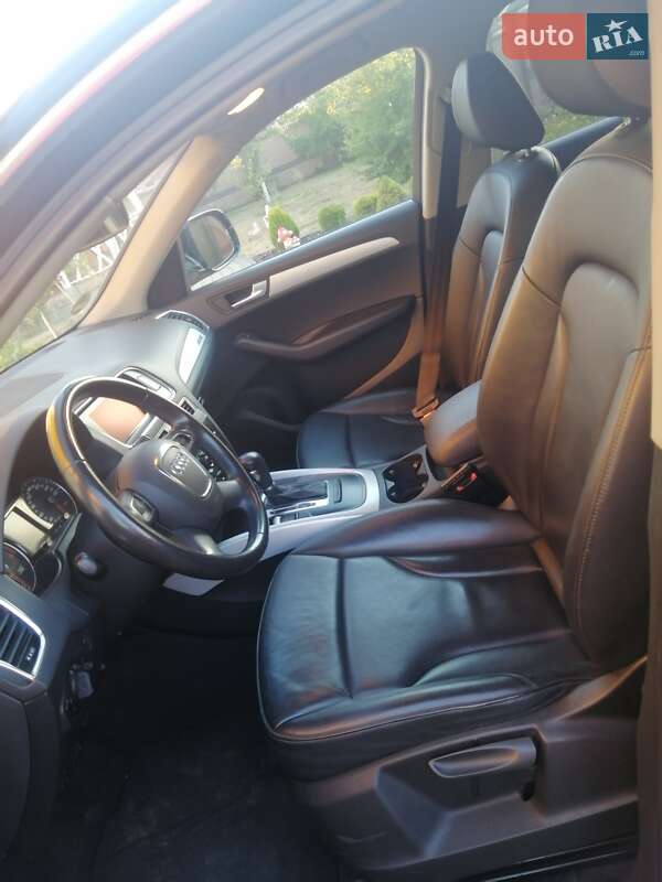 Внедорожник / Кроссовер Audi Q5 2011 в Яворове