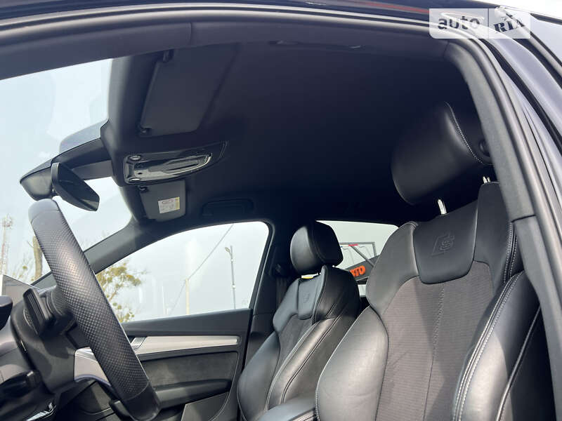 Внедорожник / Кроссовер Audi Q5 2017 в Лопатине