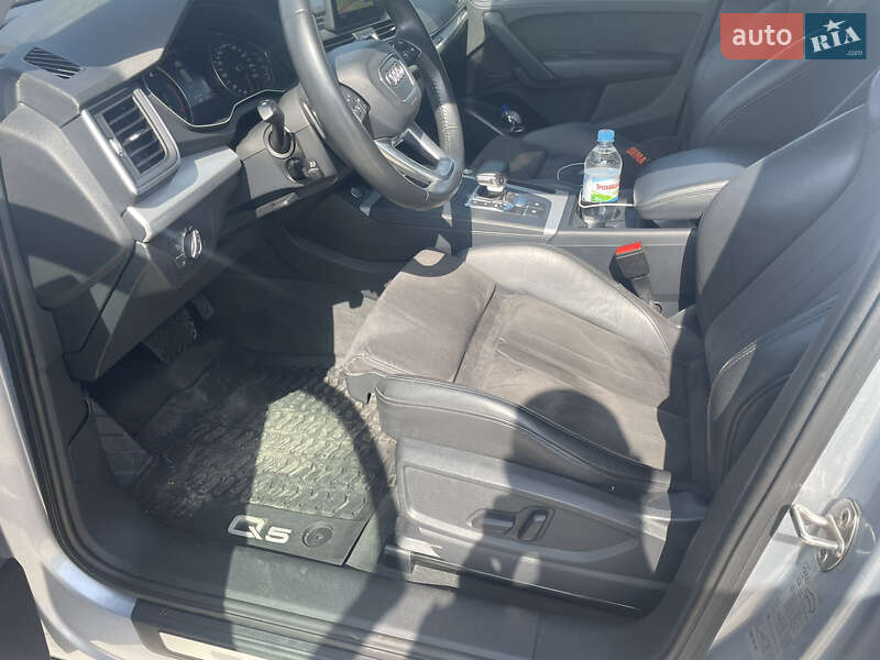 Внедорожник / Кроссовер Audi Q5 2018 в Киеве