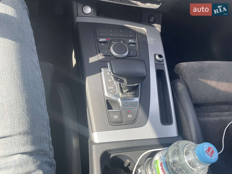 Внедорожник / Кроссовер Audi Q5 2018 в Киеве