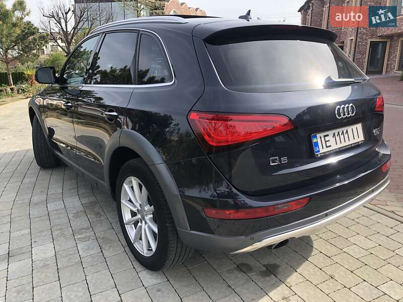 Внедорожник / Кроссовер Audi Q5 2016 в Черновцах