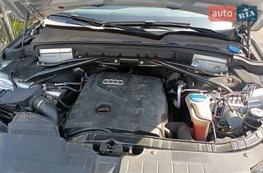 Внедорожник / Кроссовер Audi Q5 2012 в 