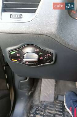 Внедорожник / Кроссовер Audi Q5 2012 в 