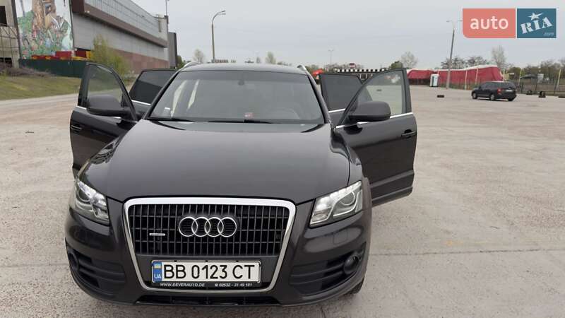 Позашляховик / Кросовер Audi Q5 2012 в Києві
