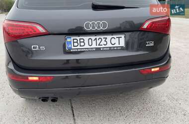 Позашляховик / Кросовер Audi Q5 2012 в 