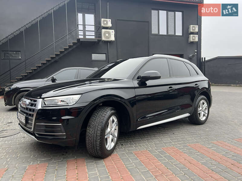 Внедорожник / Кроссовер Audi Q5 2018 в Одессе