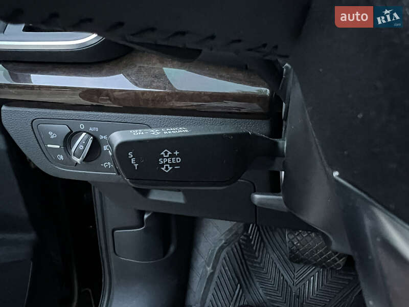 Внедорожник / Кроссовер Audi Q5 2018 в Одессе