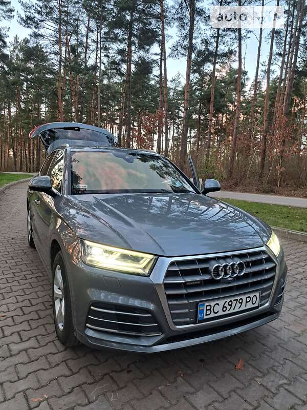 Внедорожник / Кроссовер Audi Q5 2017 в Львове
