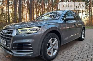 Позашляховик / Кросовер Audi Q5 2017 в Львові