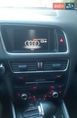 Внедорожник / Кроссовер Audi Q5 2012 в Черновцах