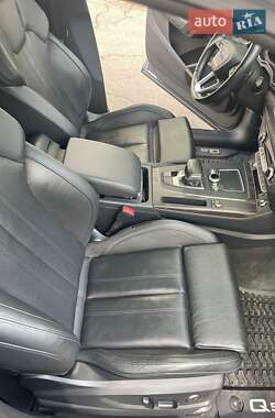 Внедорожник / Кроссовер Audi Q5 2017 в Киеве