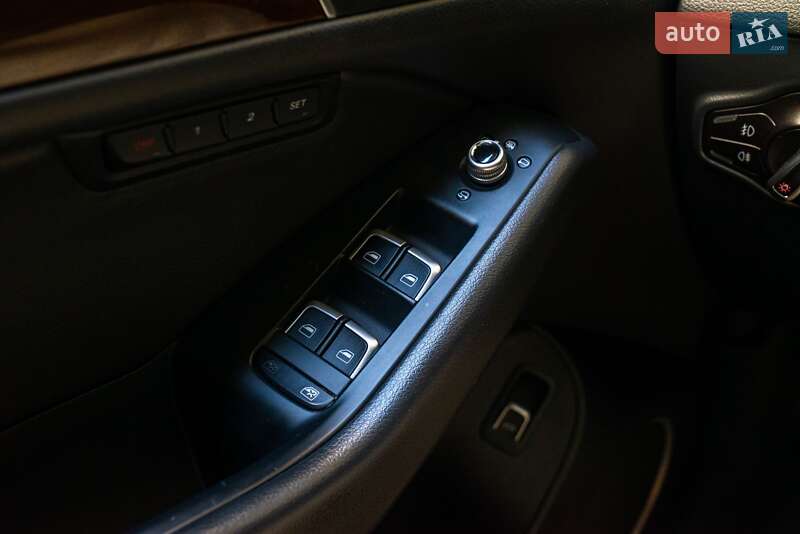 Внедорожник / Кроссовер Audi Q5 2015 в Ивано-Франковске