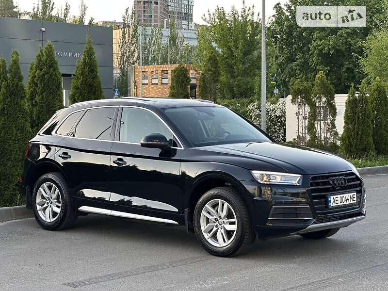 Внедорожник / Кроссовер Audi Q5 2019 в Днепре