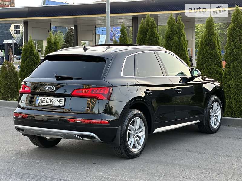 Внедорожник / Кроссовер Audi Q5 2019 в Днепре