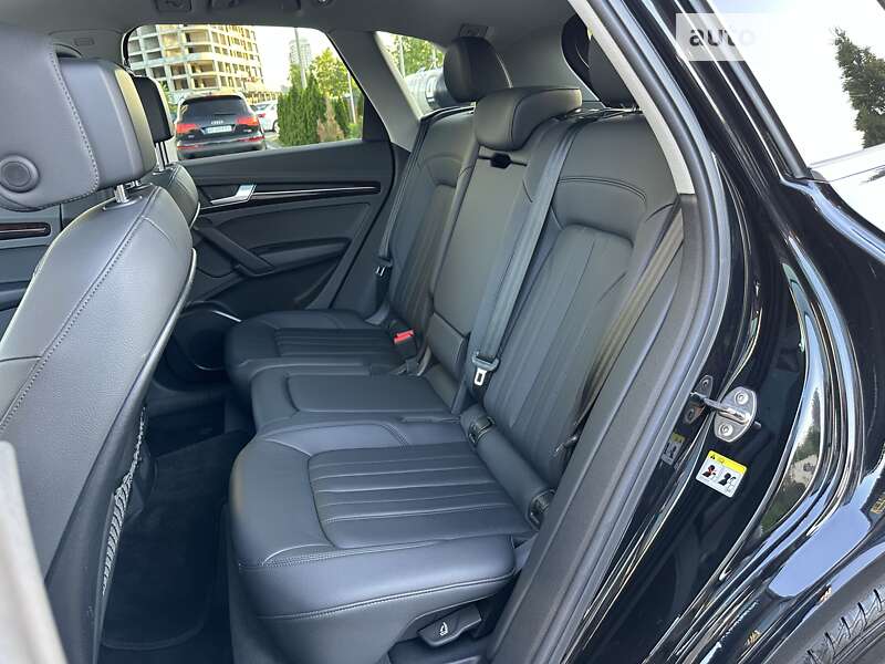 Внедорожник / Кроссовер Audi Q5 2019 в Днепре