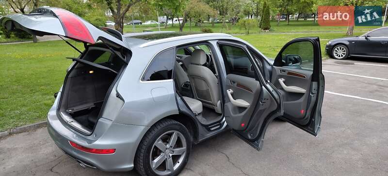Внедорожник / Кроссовер Audi Q5 2011 в Ровно