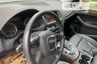 Внедорожник / Кроссовер Audi Q5 2011 в Луцке