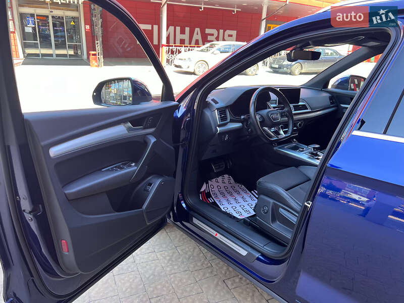 Внедорожник / Кроссовер Audi Q5 2017 в Львове